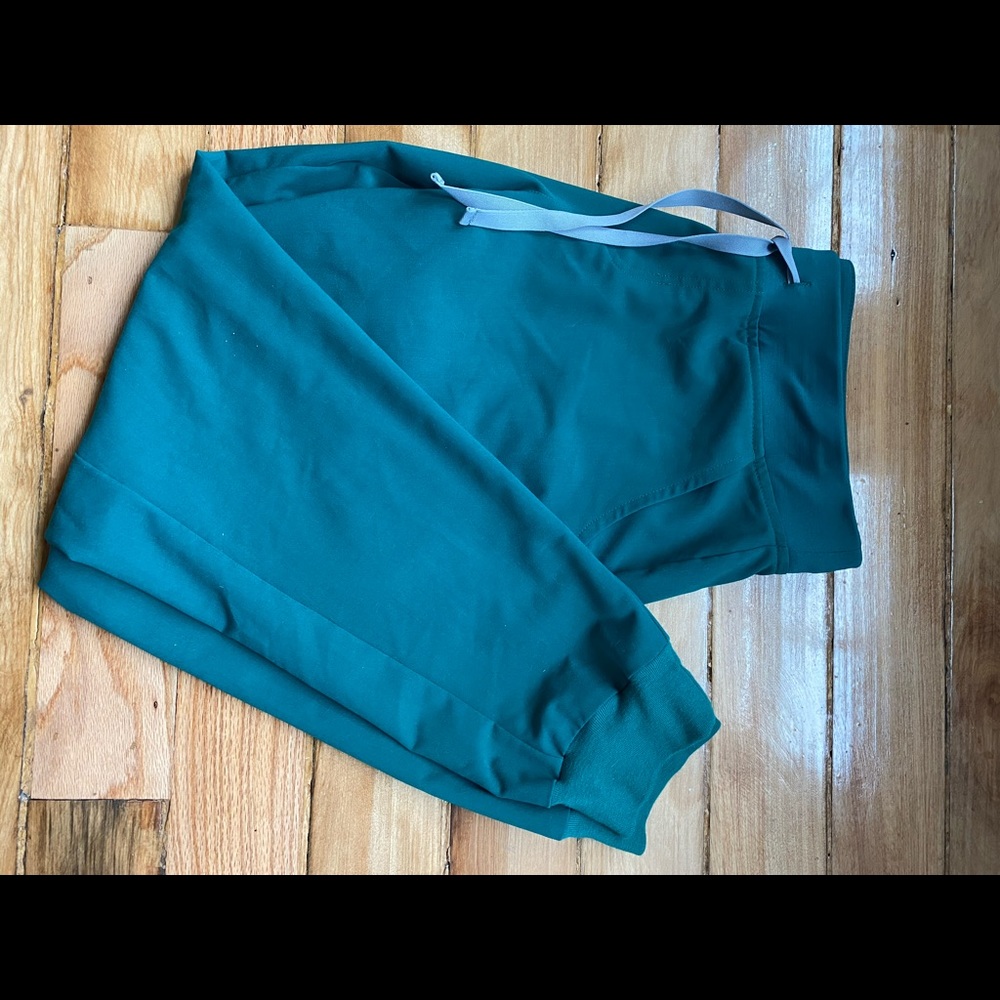 Figs scrub pants - Zamora joggers hunter green